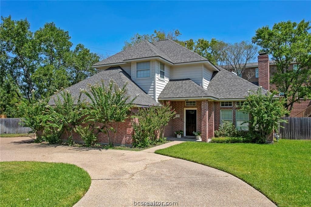 203 Chimney Hill Circle, College Station, TX 77840
