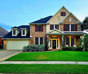 425 Mckinney Trail, Fate, TX 75087