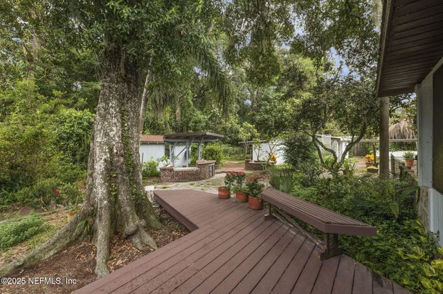109 CODY Drive, Satsuma, FL 32189