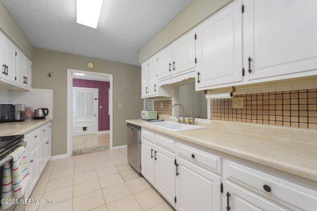 109 CODY Drive, Satsuma, FL 32189