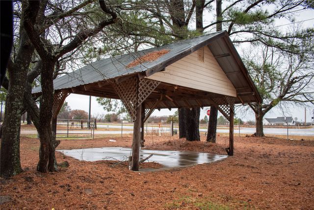 10825 Estate Lane, Terrell, TX 75161