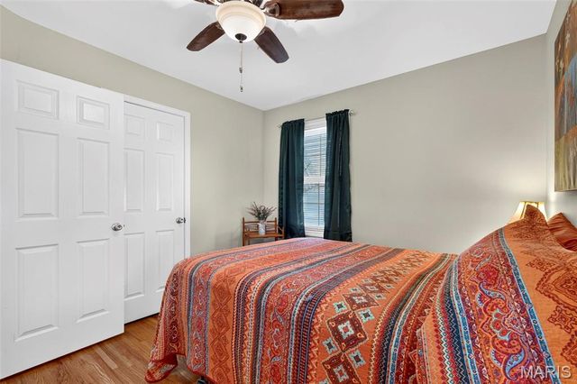 4317 Sunshine Drive, St Louis, MO 63116