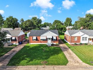 4317 Sunshine Drive, St Louis, MO 63116