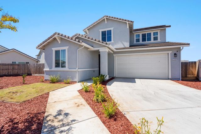 2203 N Laverne Avenue, Fresno, CA 93727