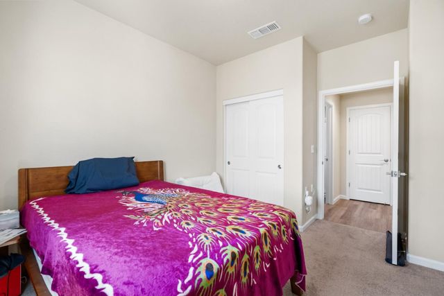 2203 N Laverne Avenue, Fresno, CA 93727