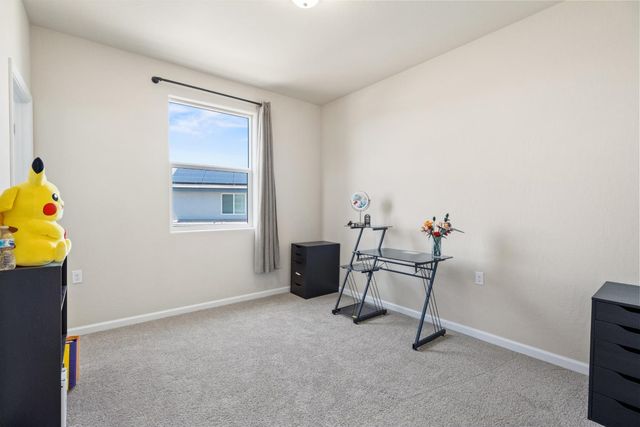 2203 N Laverne Avenue, Fresno, CA 93727