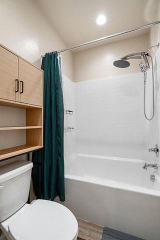 2203 N Laverne Avenue, Fresno, CA 93727