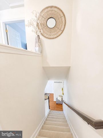 4622 FLATLICK BRANCH DR, Chantilly, VA 20151