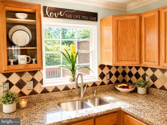 4622 FLATLICK BRANCH DR, Chantilly, VA 20151