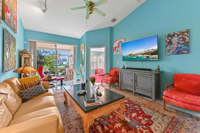 6374 Park Lake Circle 6374, Boynton Beach, FL 33437