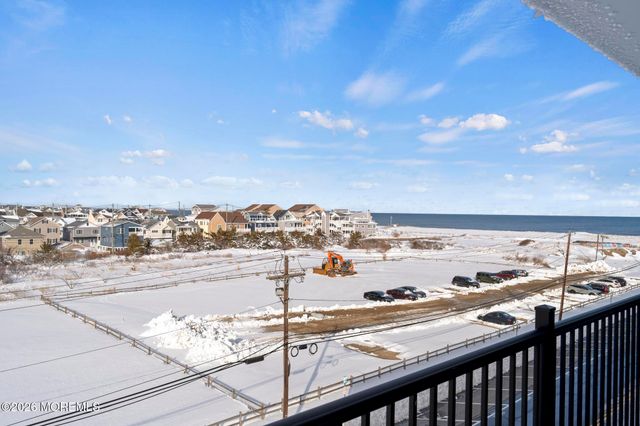 51 Hiering Avenue D3, Seaside Heights, NJ 08751