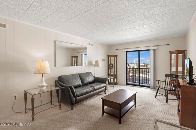 51 Hiering Avenue D3, Seaside Heights, NJ 08751