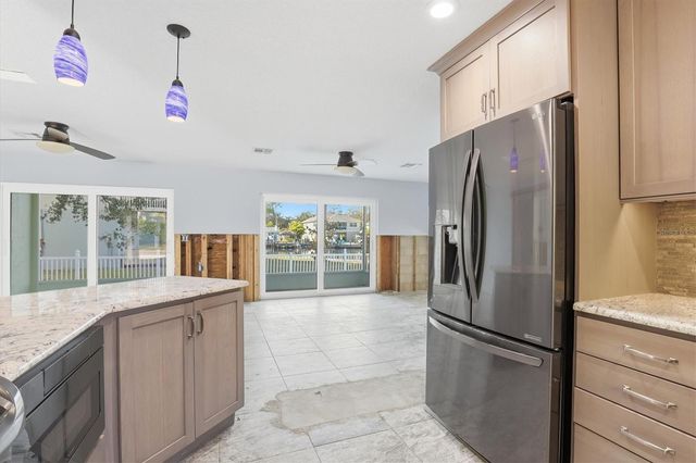 302 GEORGIA AVENUE, Crystal Beach, FL 34681