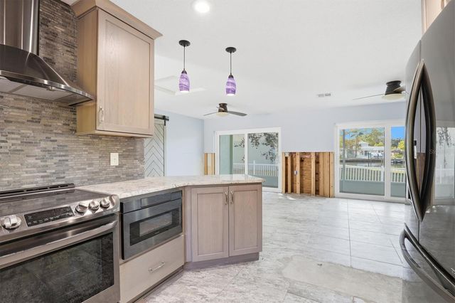 302 GEORGIA AVENUE, Crystal Beach, FL 34681