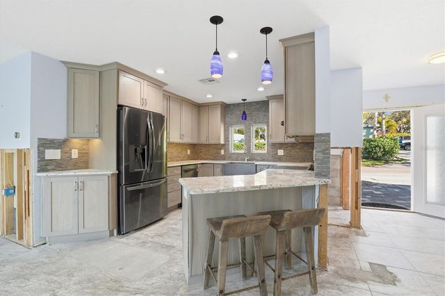 302 GEORGIA AVENUE, Crystal Beach, FL 34681