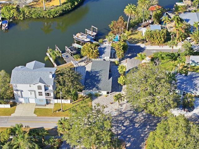 302 GEORGIA AVENUE, Crystal Beach, FL 34681