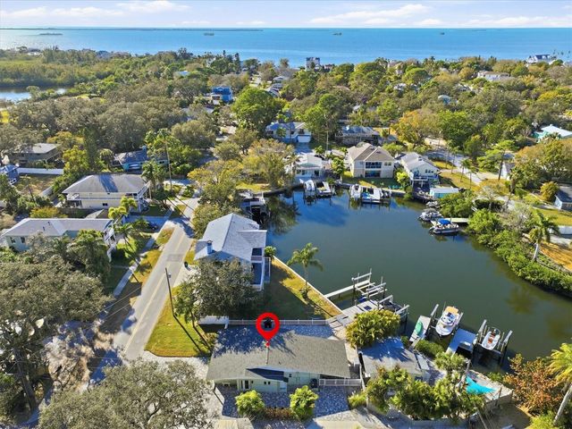302 GEORGIA AVENUE, Crystal Beach, FL 34681