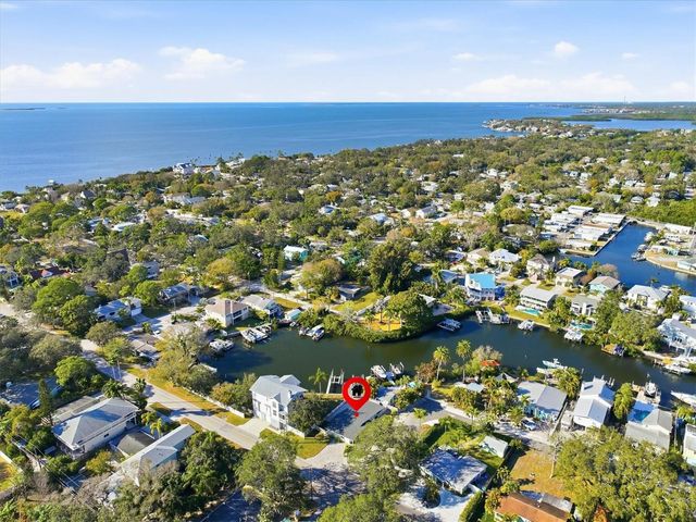 302 GEORGIA AVENUE, Crystal Beach, FL 34681