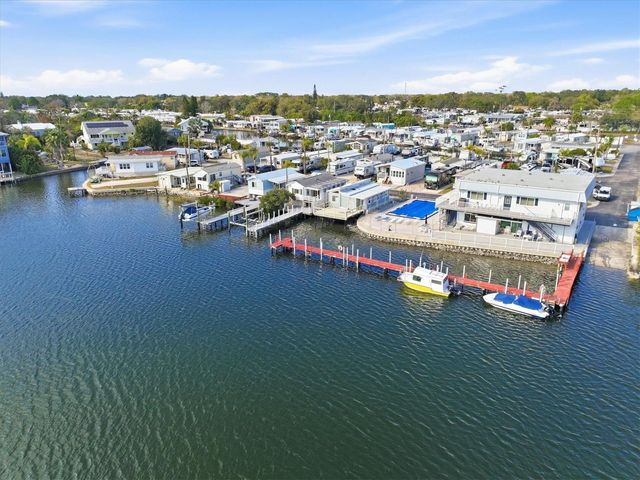 302 GEORGIA AVENUE, Crystal Beach, FL 34681