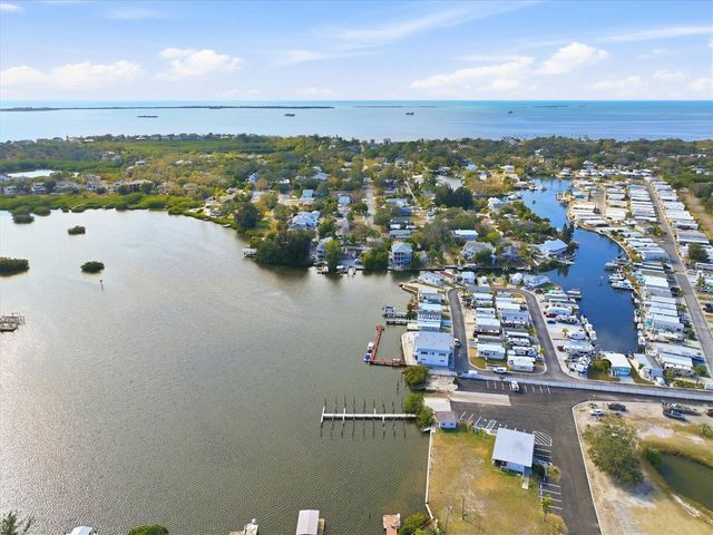 302 GEORGIA AVENUE, Crystal Beach, FL 34681