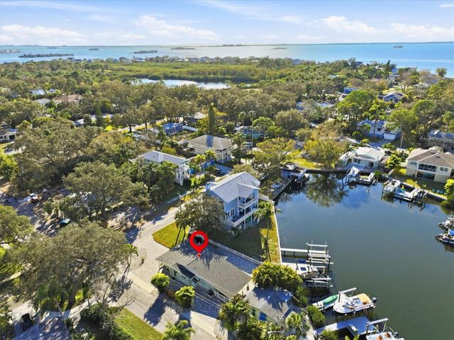 302 GEORGIA AVENUE, Crystal Beach, FL 34681