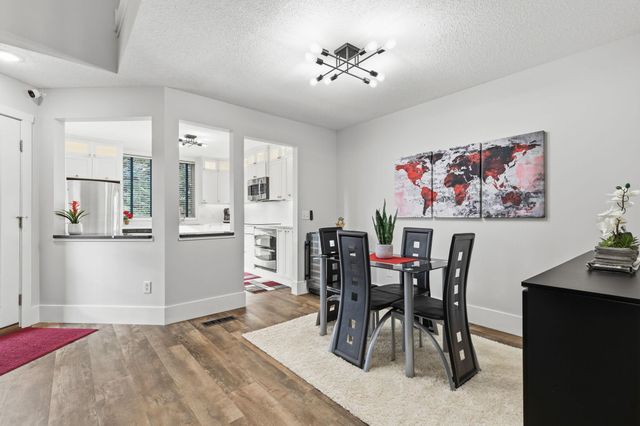 1518 Hunter Hill Road, Hudson, WI 54016