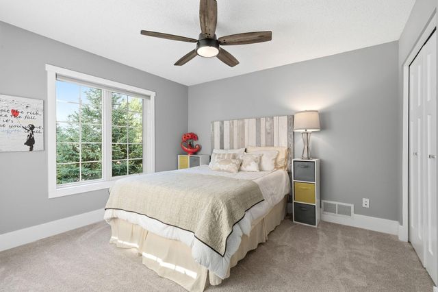 1518 Hunter Hill Road, Hudson, WI 54016