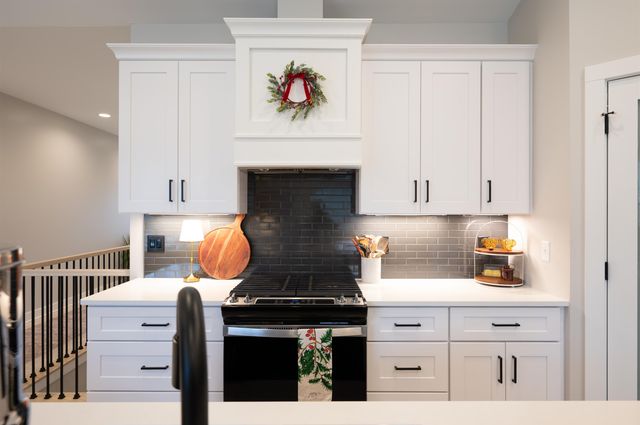 7404 Boulder Creek Drive, Midland, MI 48642