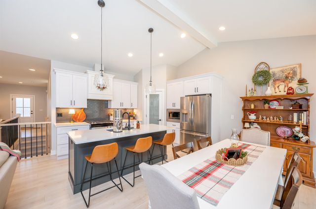 7404 Boulder Creek Drive, Midland, MI 48642