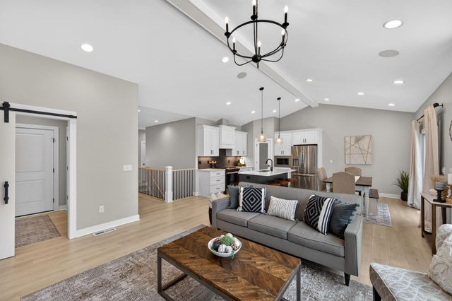 7404 Boulder Creek Drive, Midland, MI 48642