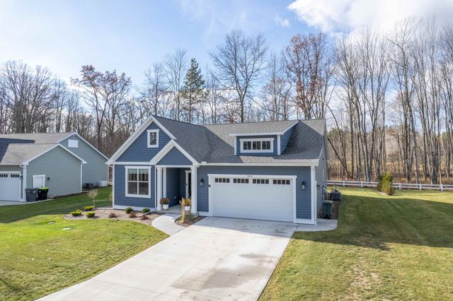 7404 Boulder Creek Drive, Midland, MI 48642