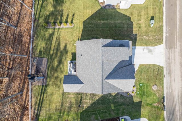 7404 Boulder Creek Drive, Midland, MI 48642