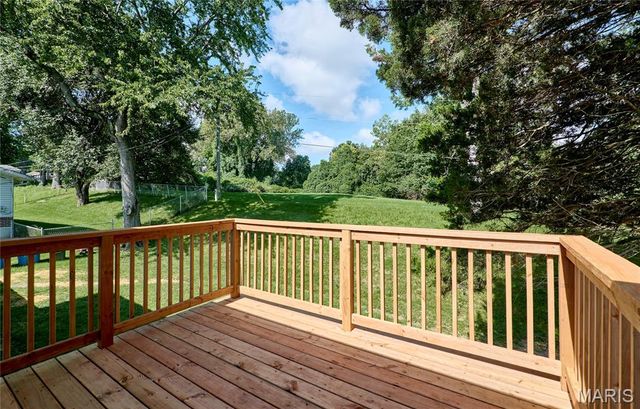 1771 Redcoat Drive, Maryland Heights, MO 63043