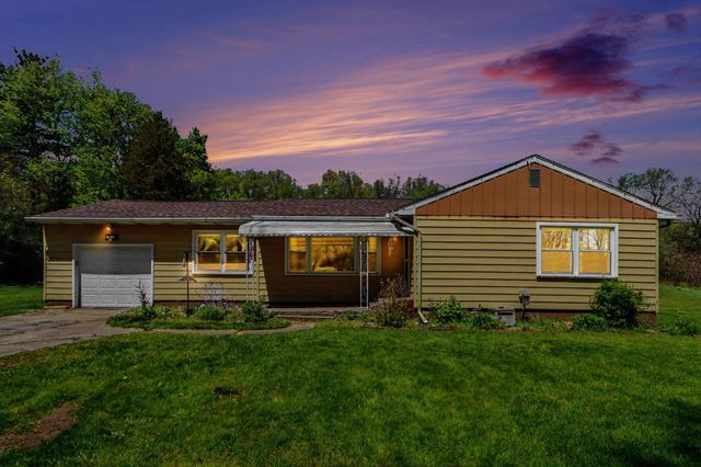 7445 Morgan Road, Pennfield Twp, MI 49017