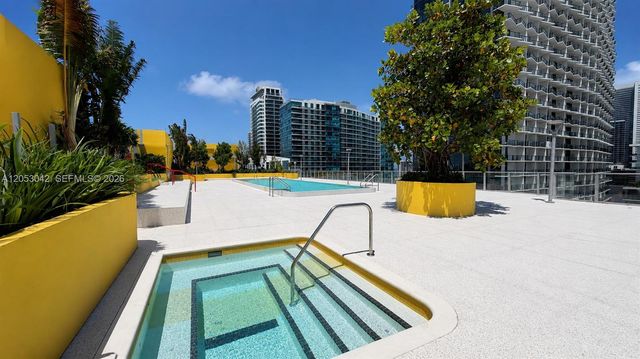 90 NE 32 ST 613, Miami, FL 33137