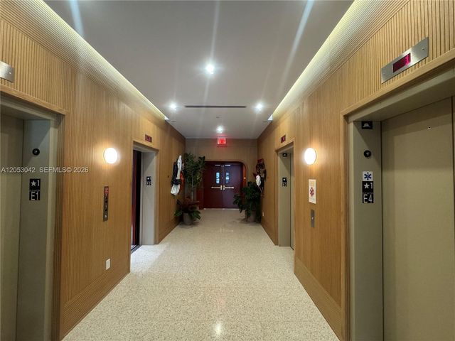 90 NE 32 ST 613, Miami, FL 33137