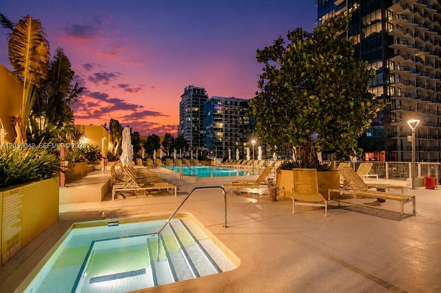 90 NE 32 ST 613, Miami, FL 33137
