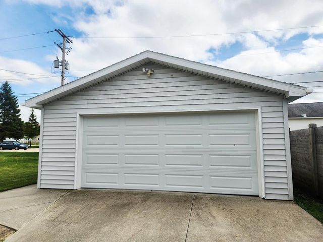 386 18TH STREET, Fond Du Lac, WI 54935