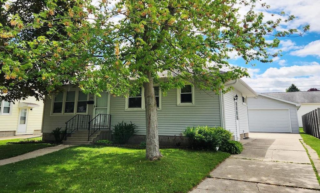 386 18TH STREET, Fond Du Lac, WI 54935