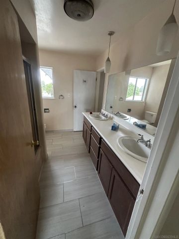 3246 Grand Ave, San Marcos, CA 92078