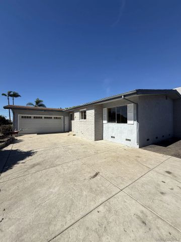 3246 Grand Ave, San Marcos, CA 92078