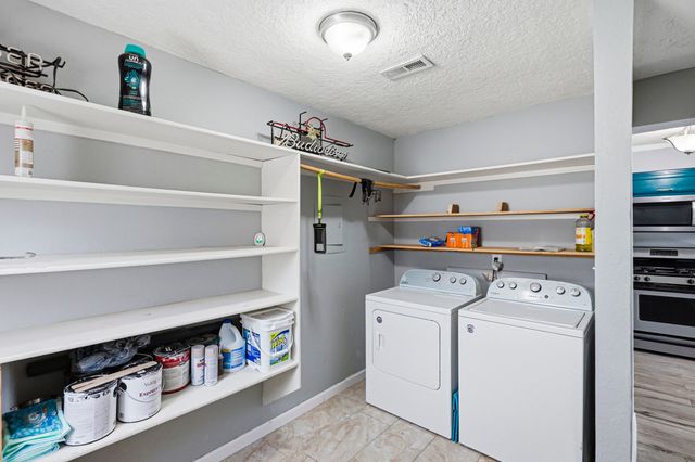 619 Edith Drive, Belen, NM 87002