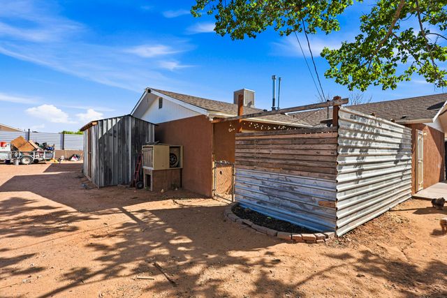 619 Edith Drive, Belen, NM 87002