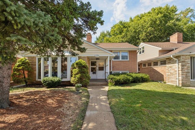 7920 Kenneth Avenue, Skokie, IL 60076