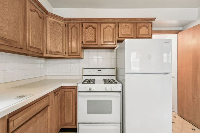 7920 Kenneth Avenue, Skokie, IL 60076