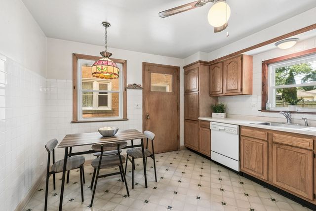 7920 Kenneth Avenue, Skokie, IL 60076