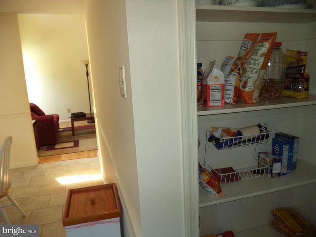 7881 WHITES COVE RD, Pasadena, MD 21122