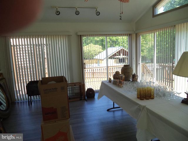 7881 WHITES COVE RD, Pasadena, MD 21122