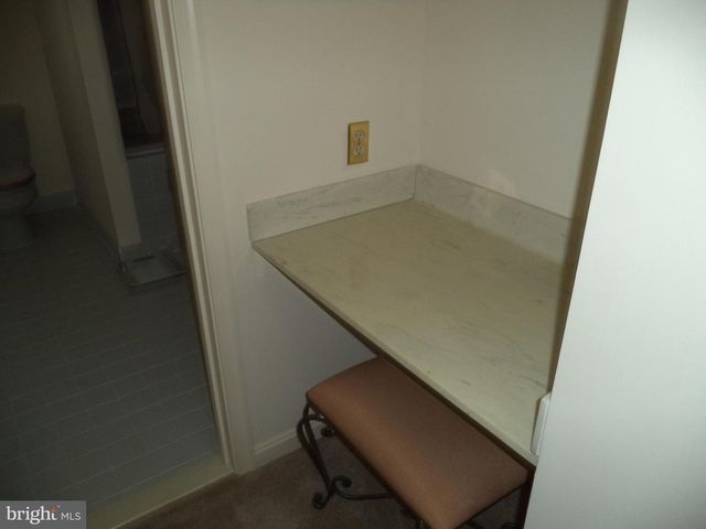 7881 WHITES COVE RD, Pasadena, MD 21122
