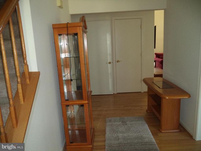 7881 WHITES COVE RD, Pasadena, MD 21122